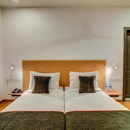 Oyo Townhouse 104 Koramangala Maharaja Signal Hotell Bangalore Eksteriør bilde