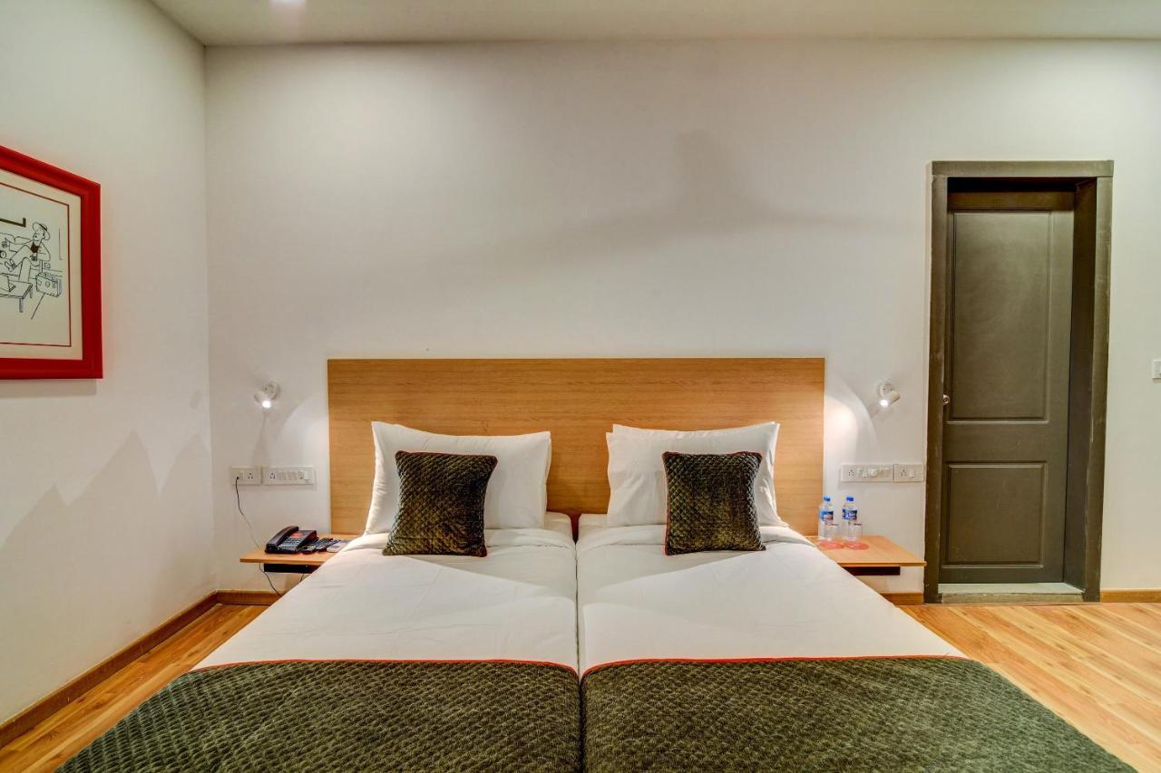 Oyo Townhouse 104 Koramangala Maharaja Signal Hotell Bangalore Eksteriør bilde