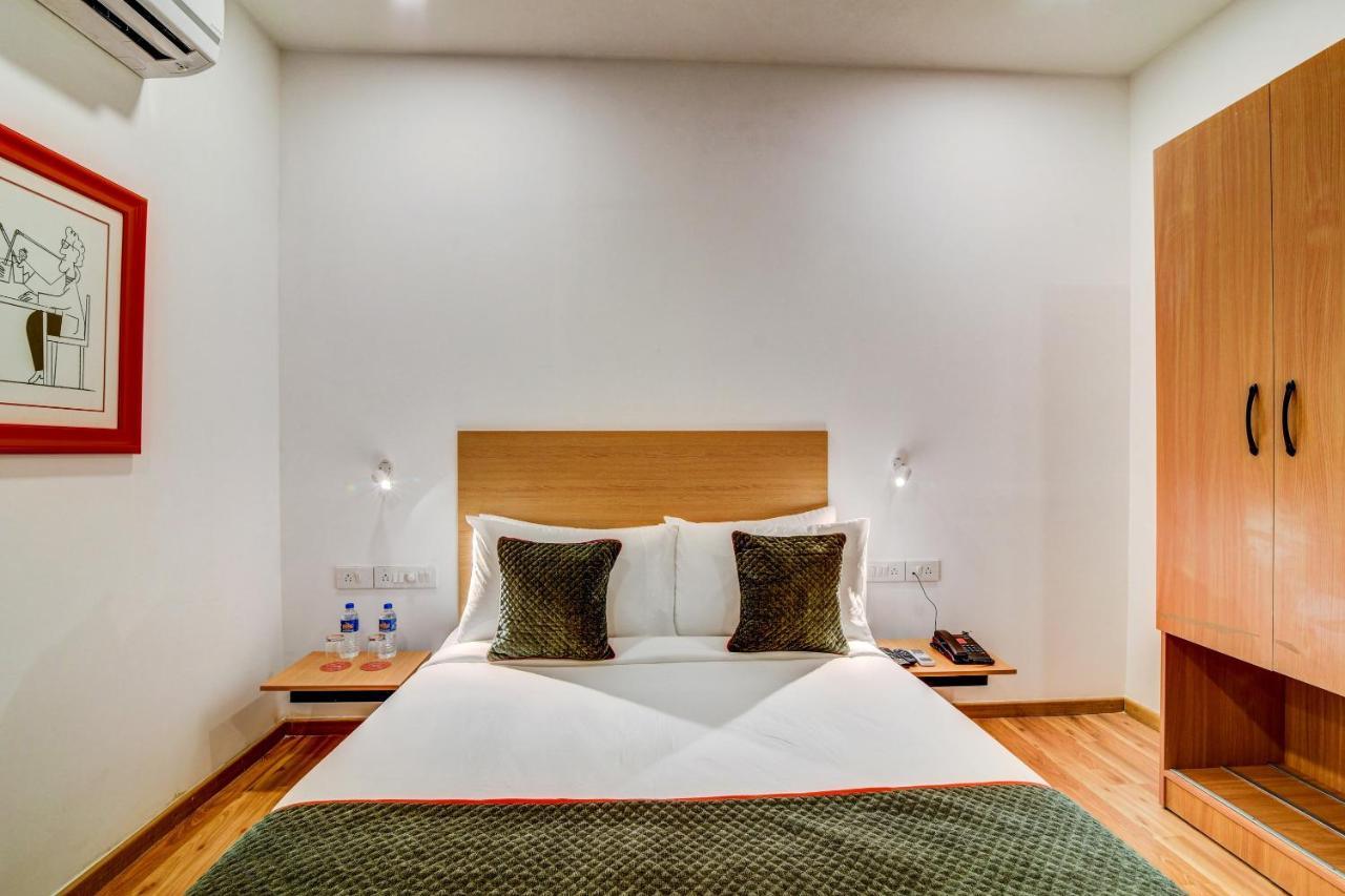 Oyo Townhouse 104 Koramangala Maharaja Signal Hotell Bangalore Eksteriør bilde