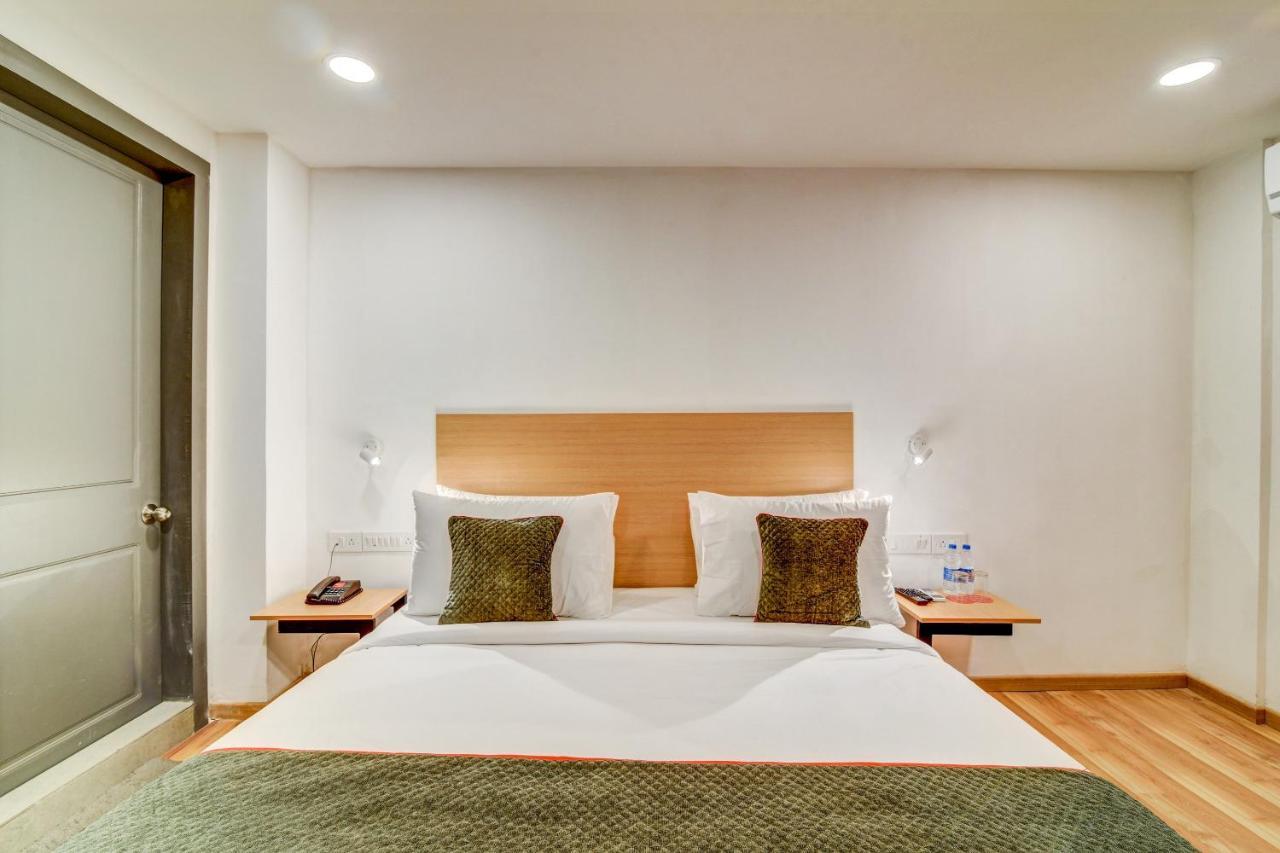 Oyo Townhouse 104 Koramangala Maharaja Signal Hotell Bangalore Eksteriør bilde