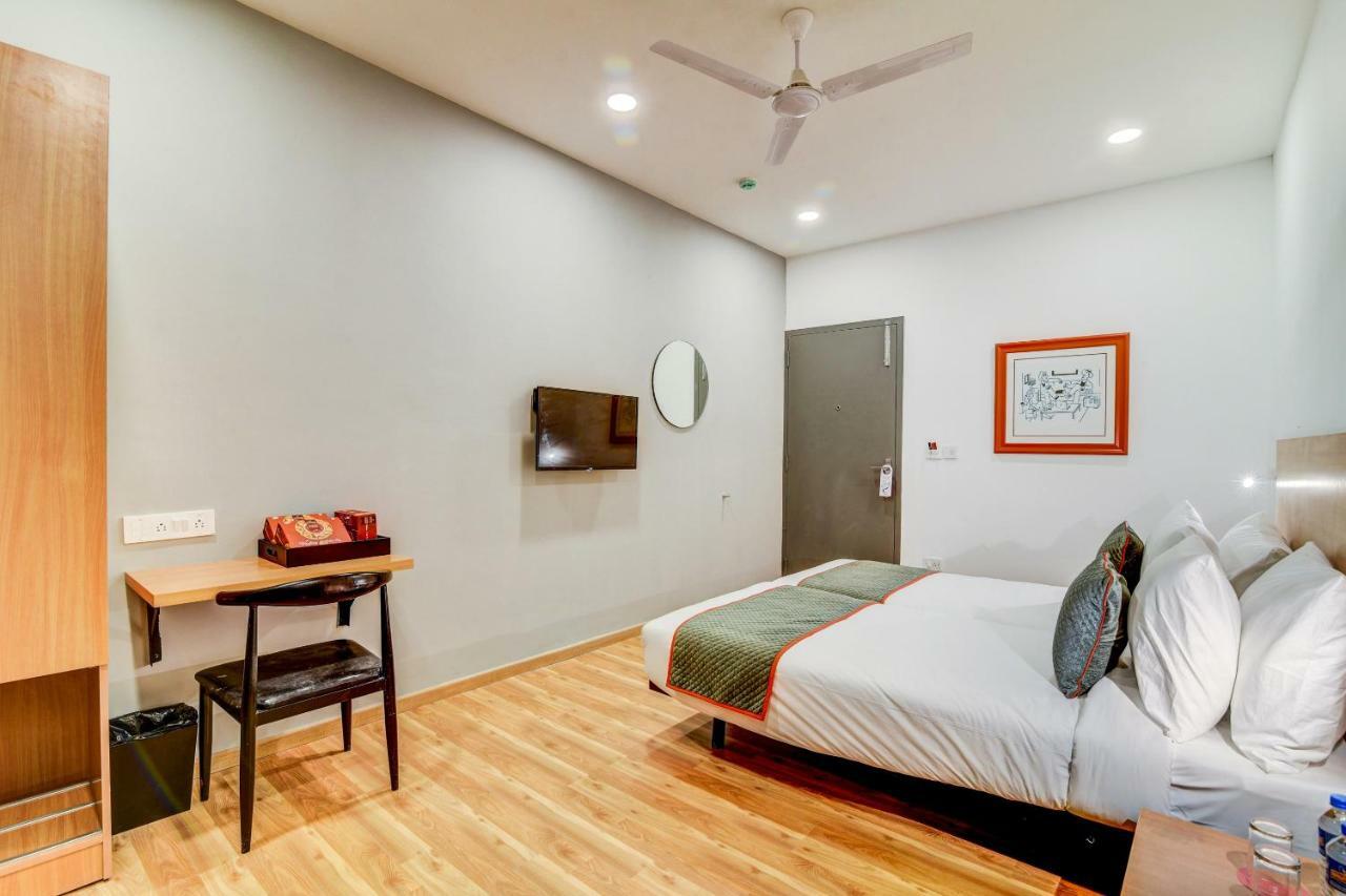Oyo Townhouse 104 Koramangala Maharaja Signal Hotell Bangalore Eksteriør bilde