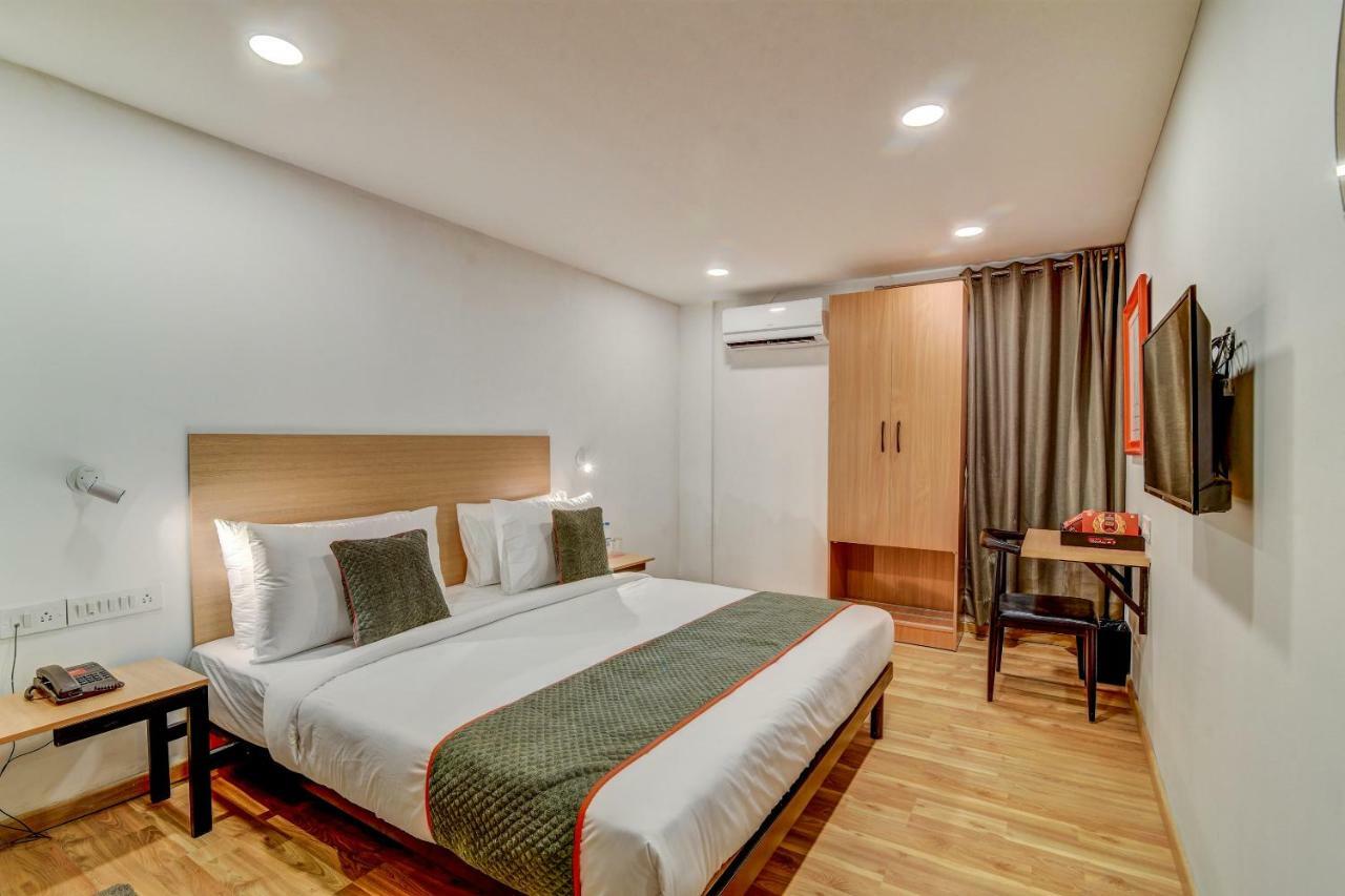 Oyo Townhouse 104 Koramangala Maharaja Signal Hotell Bangalore Eksteriør bilde
