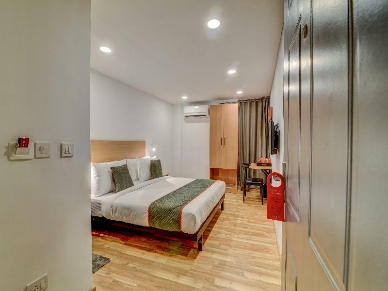 Oyo Townhouse 104 Koramangala Maharaja Signal Hotell Bangalore Eksteriør bilde