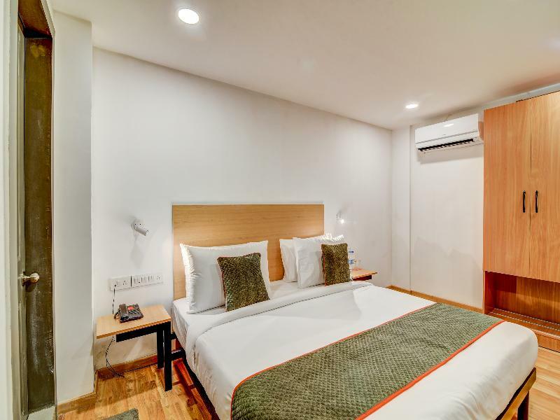 Oyo Townhouse 104 Koramangala Maharaja Signal Hotell Bangalore Eksteriør bilde